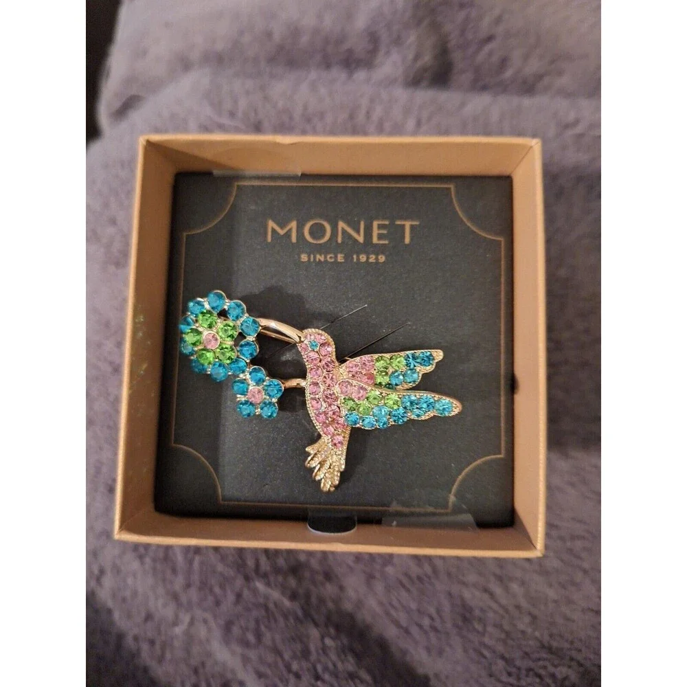 ...MONET...Gold Tone, Rhinestones Hummingbird &‎ Flowers Brooch...